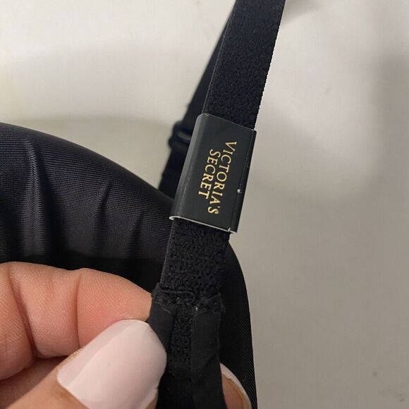 Victoria Secret Black PushUp Bra Size 32D Extra Strap Lightly Padded NEW - Picture 8 of 10